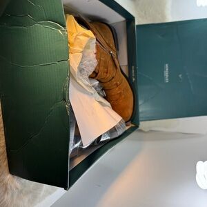 Women AEROSOLES  Arezzo Tan Faux Suede Boots Sz 8.5